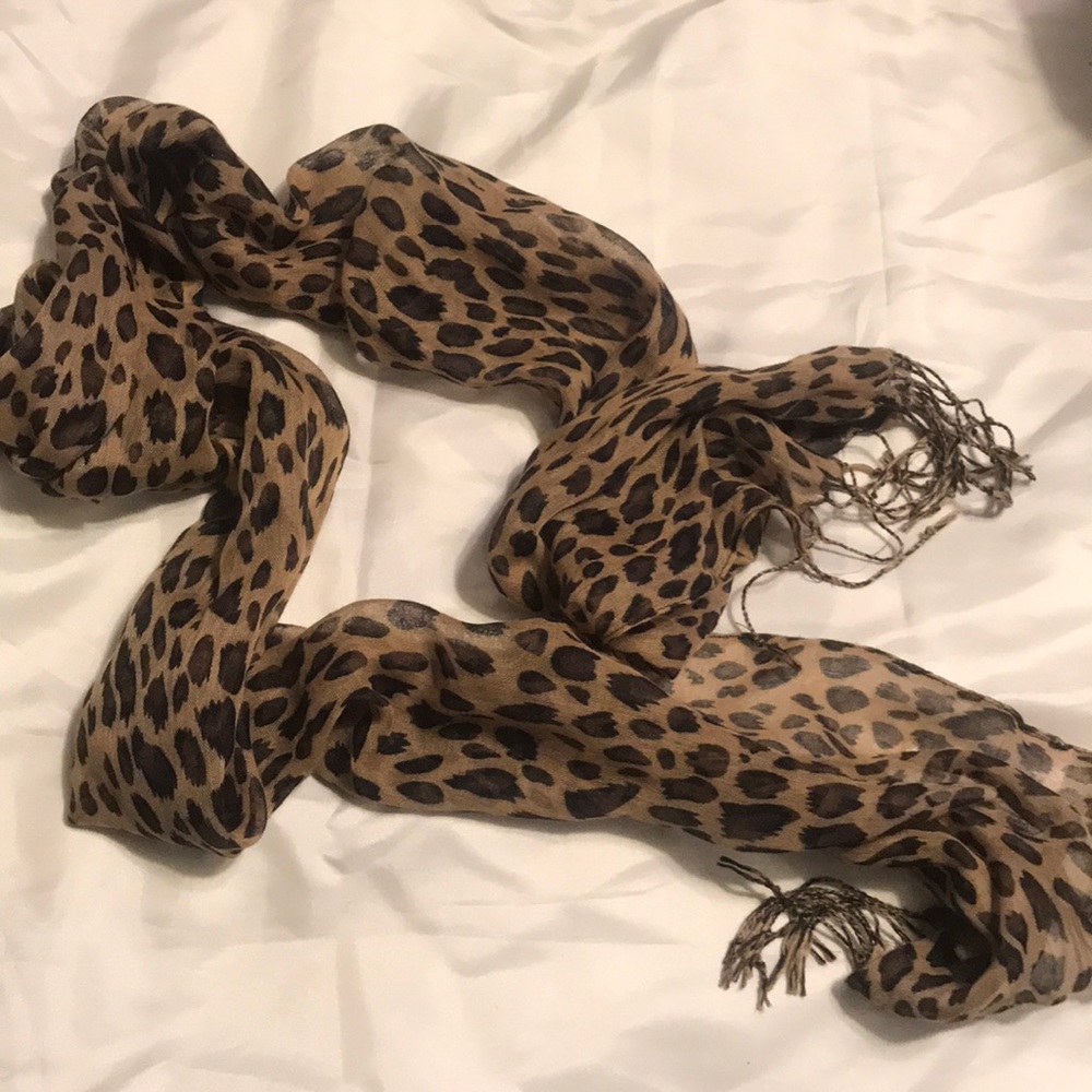 Scarf - Picture 2 of 3